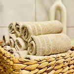 Апартаменты Modern Suites, Excellent Location In The Heart Of