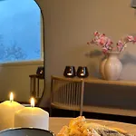Апартаменты Modern Suites, Excellent Location In The Heart Of